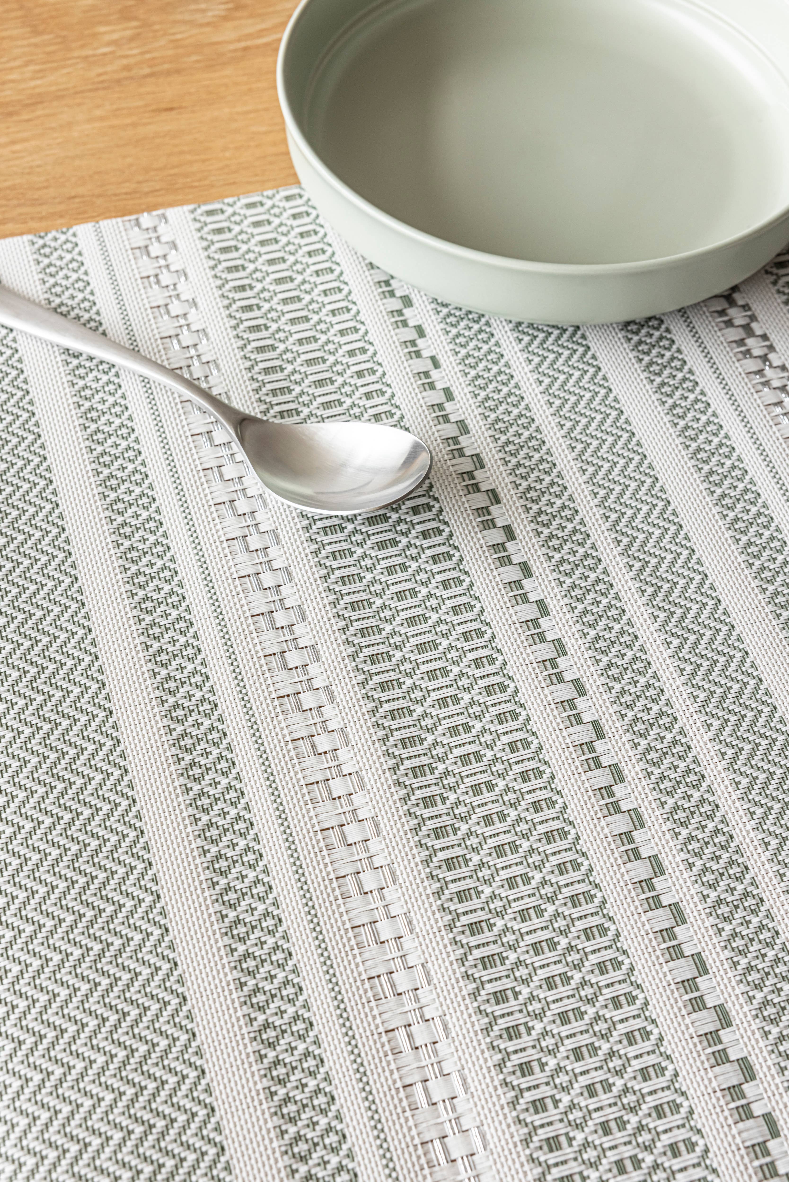 over&back - Wholesale Placemat - Reversible Woven Placemats – Set of 419
