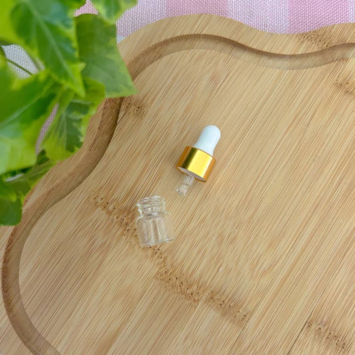 Sunrays and Macrame - Wholesale Essential Oil Holder - Mini Oil Droppers