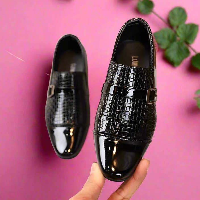 Formelle sko i læder til drenge: Flats til fester, bryllupper, forestillinger for engroshandel hos KiddieKickz