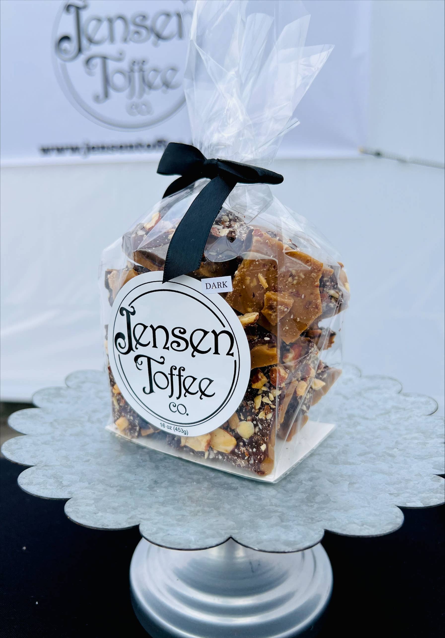 Jensen Toffee Company - Vente Caramel anglais - Toffee au chocolat noir et aux amandes5