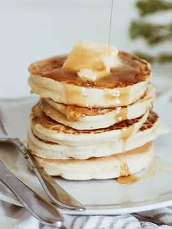 Organic Old Fashioned Pancakes / Waffles for wholesale by Eten en Voeden