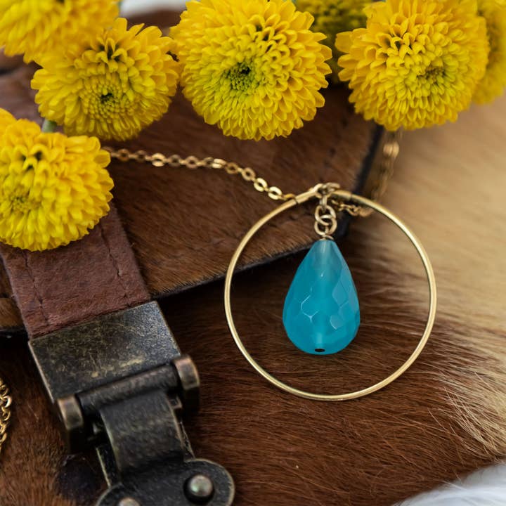 Vintage guld Flora kvarts vedhæng halskæde for engroshandel hos e.b. jewelry studio