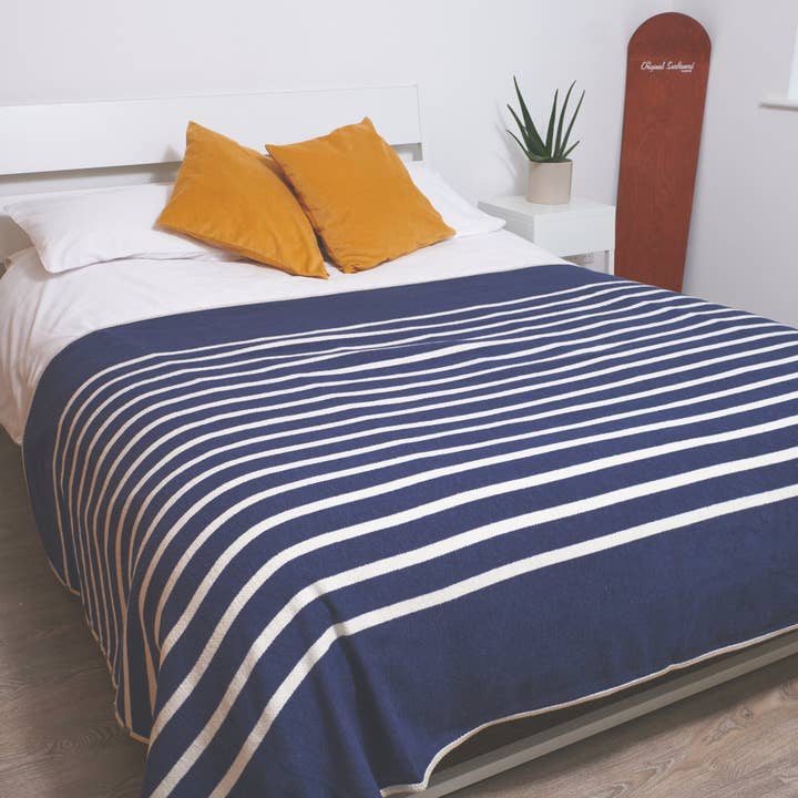 Atlantic Blankets - Wholesale Throw blanket - Navy Stripe Recycled Cotton Blanket3