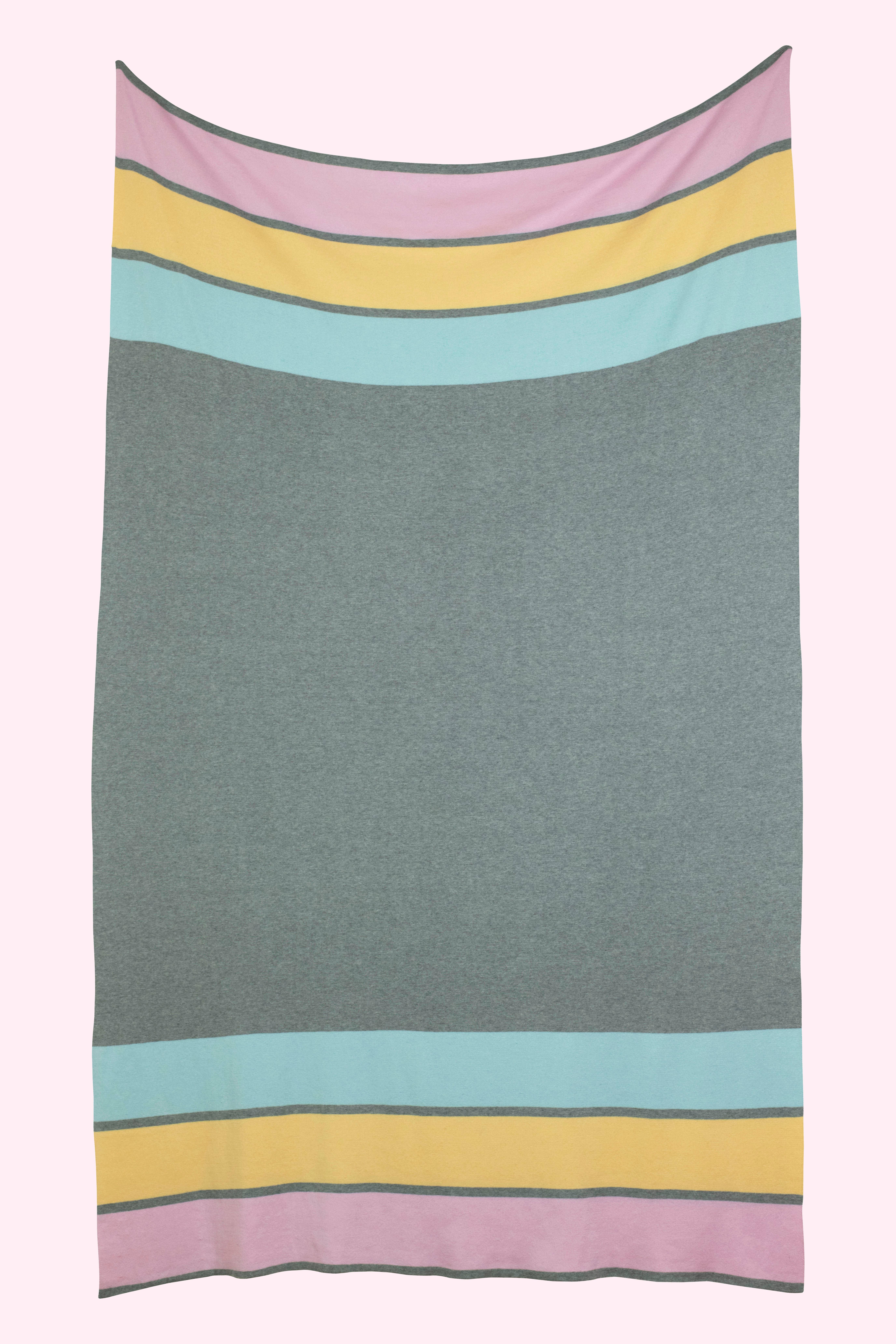 Pink Lemonade – Großhandel Überwurfdecke – Kiss/Lippen - Lt Grau/Pink4