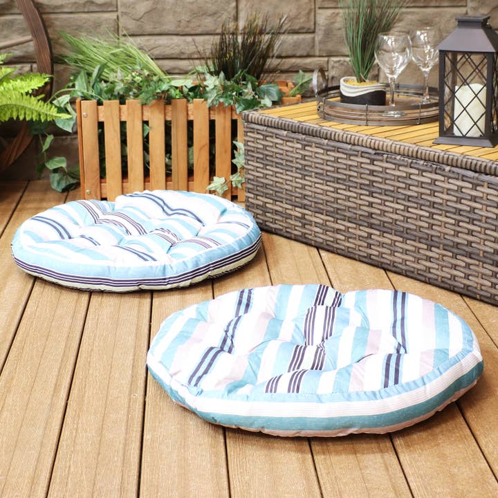 Coussin de sol rond d'extérieur - Seaside Stripe - Ensemble de 2 pour la vente par Sunnydaze Decor