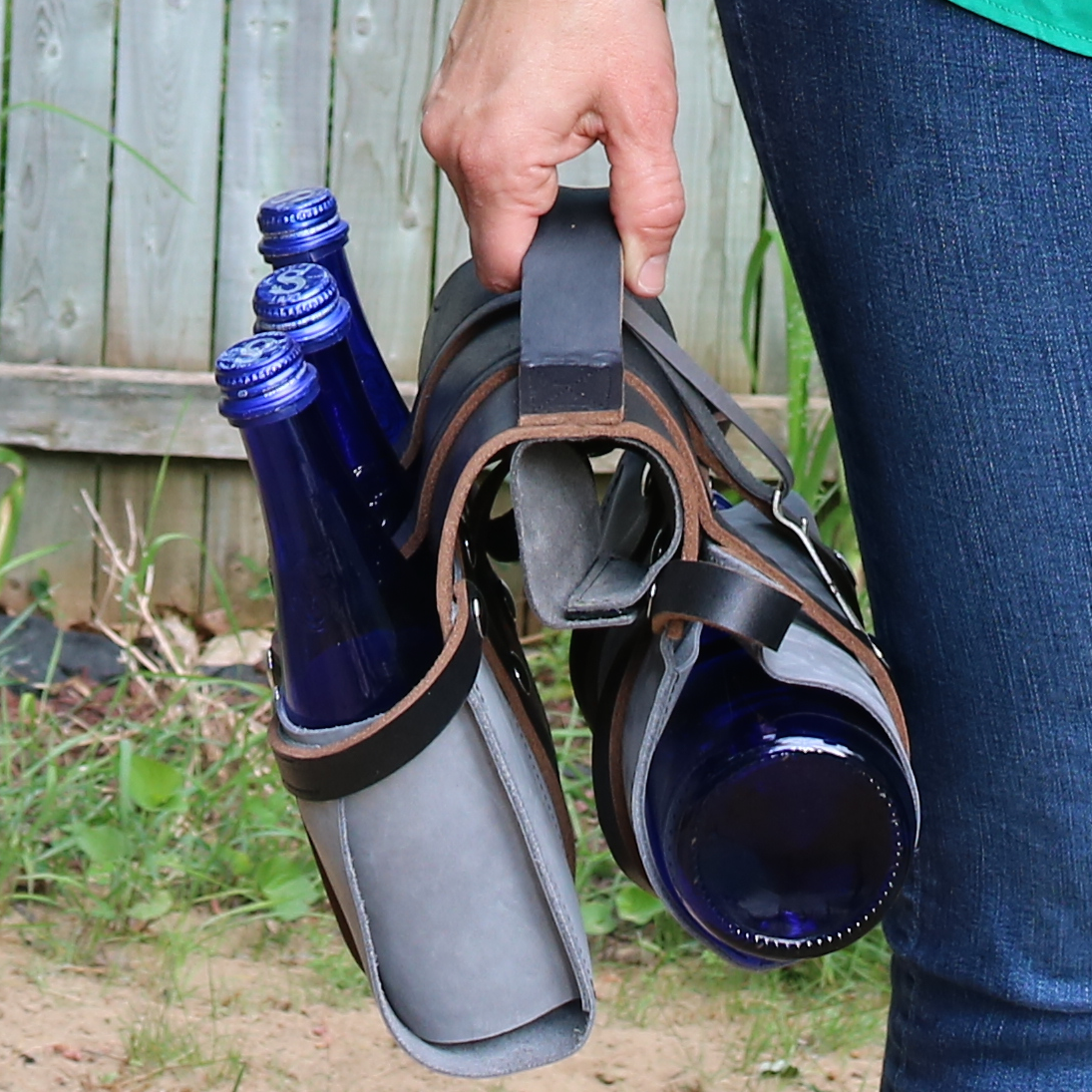 WillisKa - Wholesale Wine Tote - Leather Beverage Carrier6