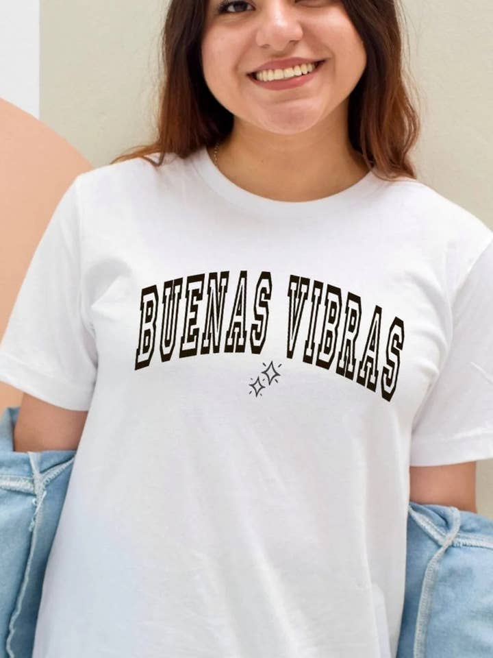 Chemise Buenas Vibras pour la vente par Jeneration33