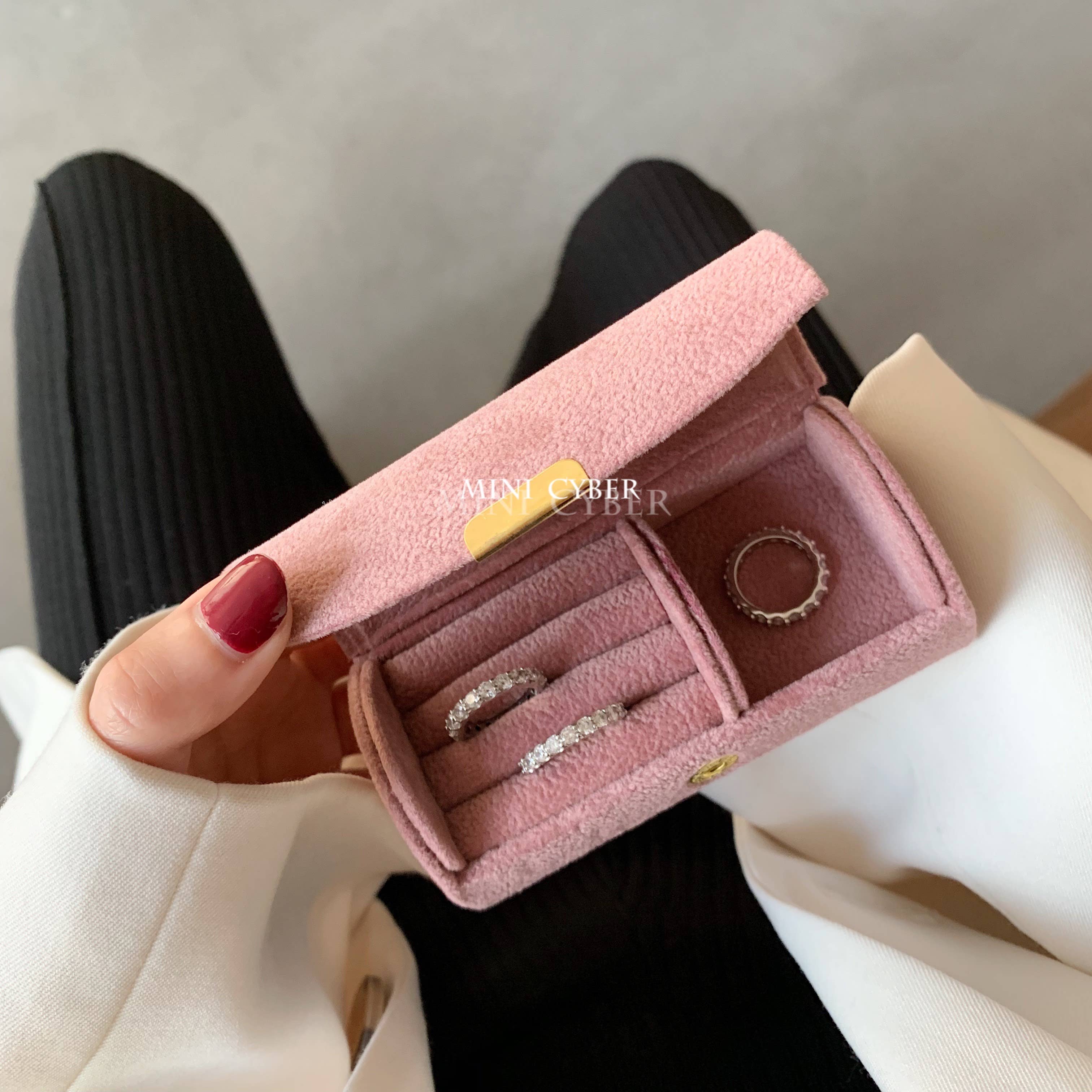 MINICYBER STUDIO - Wholesale Jewelry Box/Organizer - Pink Velvet Travel Case1