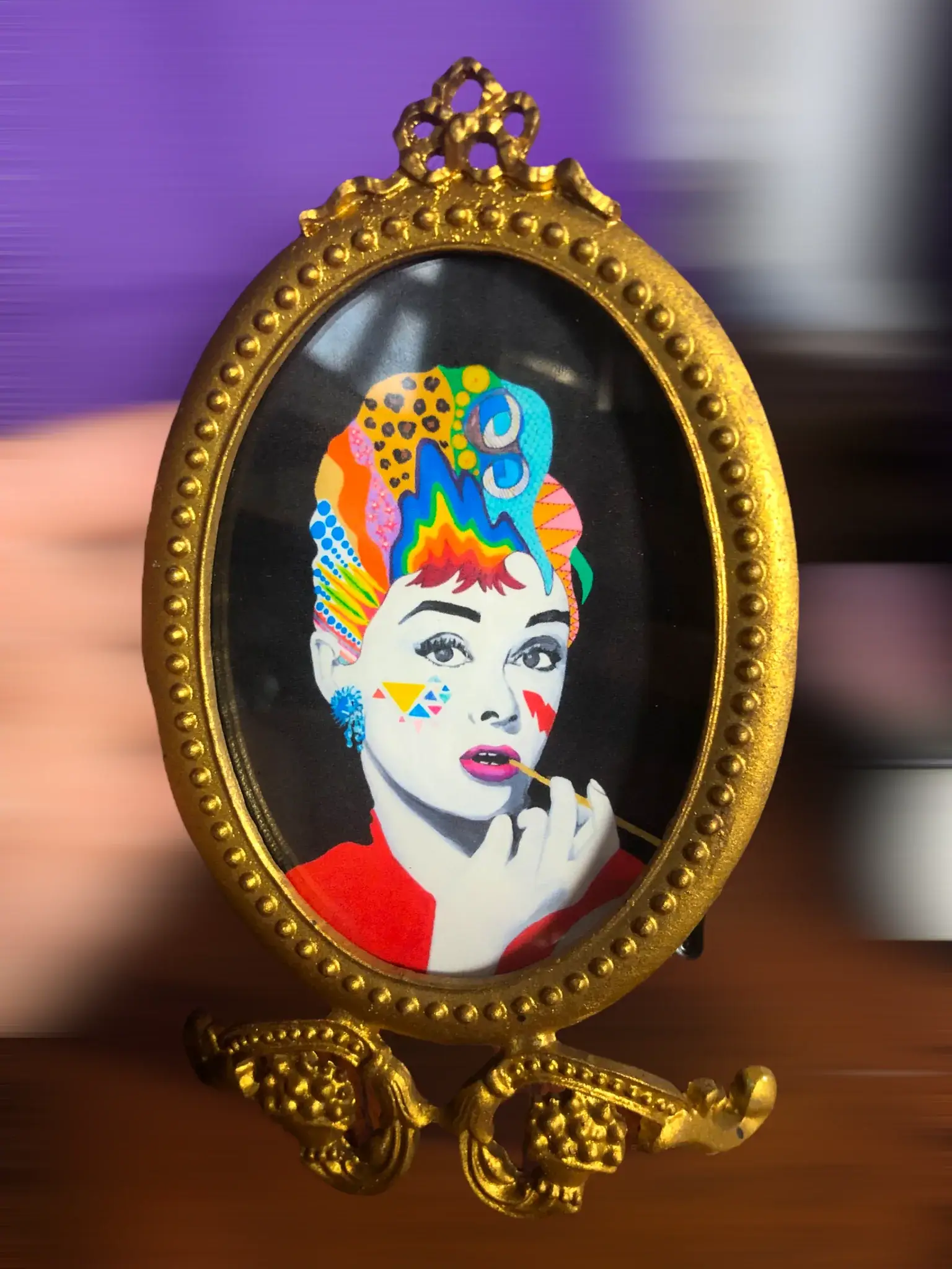 Somethingbadass – wholesale Picture frame – Baroque Oval Frame with Pop Art28