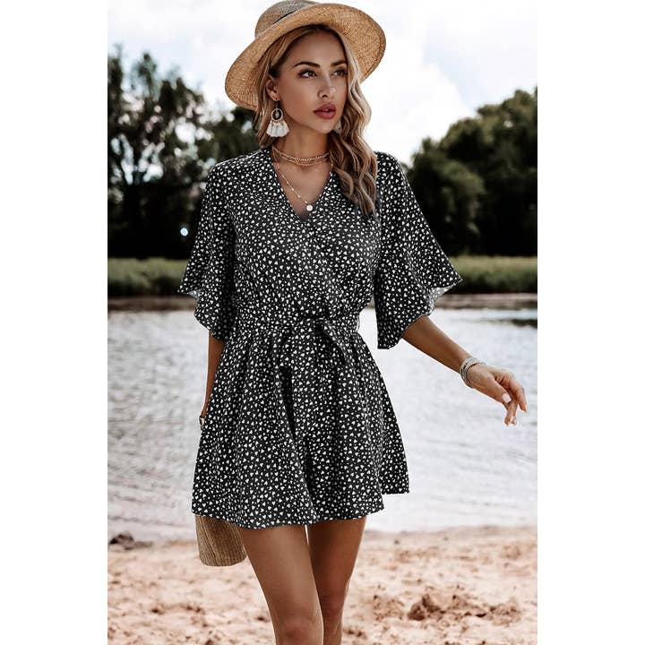 Supreme Fashion - Vente Combishort – femme - Combishort à ourlet évasé avec col en V, volants et ceinture7