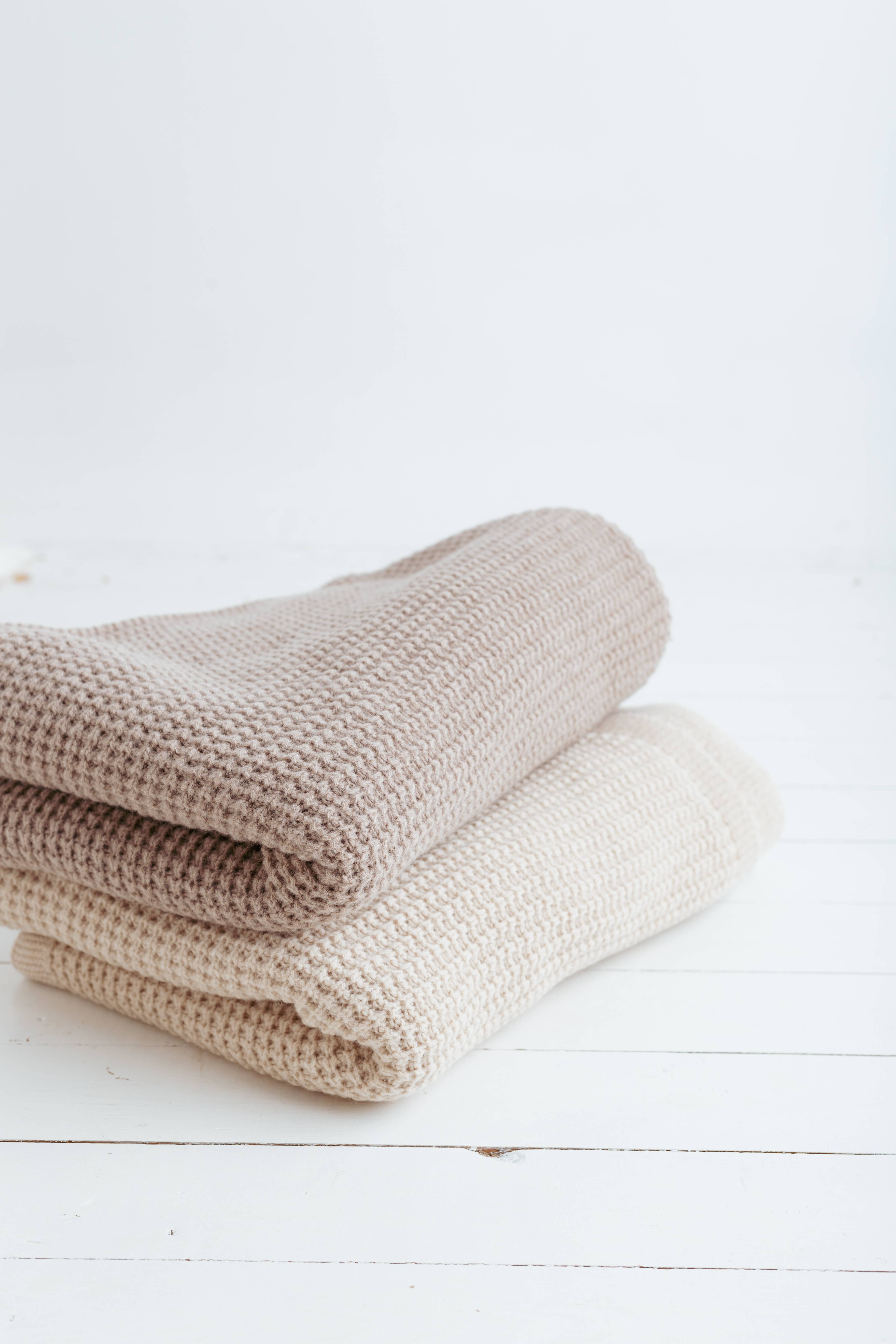 CottoHouse – Engroshandel Tæppe – EMMA strikket tæppe i merinould15