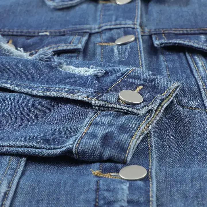 Katinki - Vendita all'ingrosso Giacca di jeans - Donna - Giacca di jeans blu effetto vissuto con orlo grezzo e bottoni7