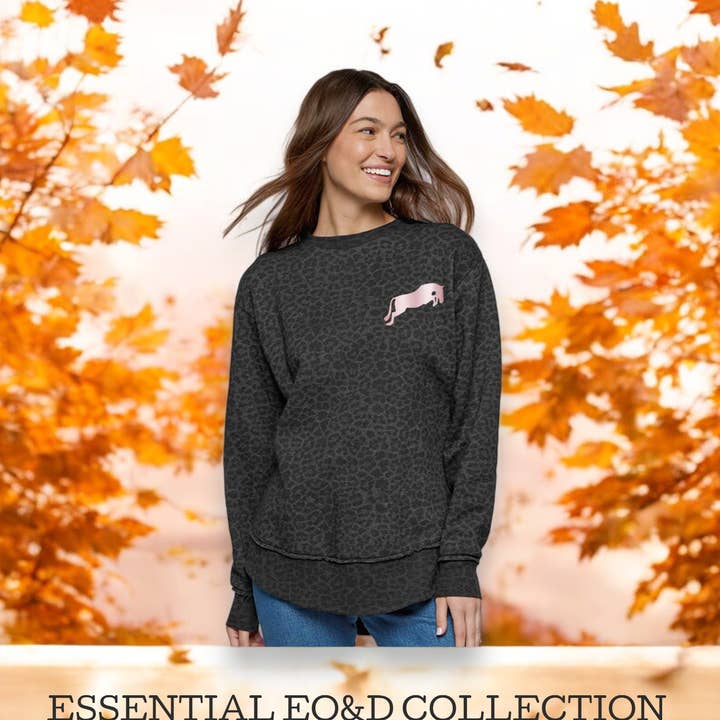 Equine & Design, LLC – Großhandel Sweatshirt mit Grafikdruck – Damen – LET'S JUMP DAMEN-SWEATSHIRT, SCHWARZER LEOPARD0