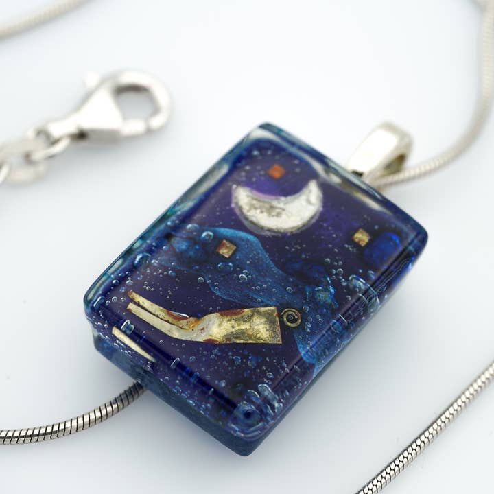 Petit pendentif à flot pour la vente par Momo Glassworks