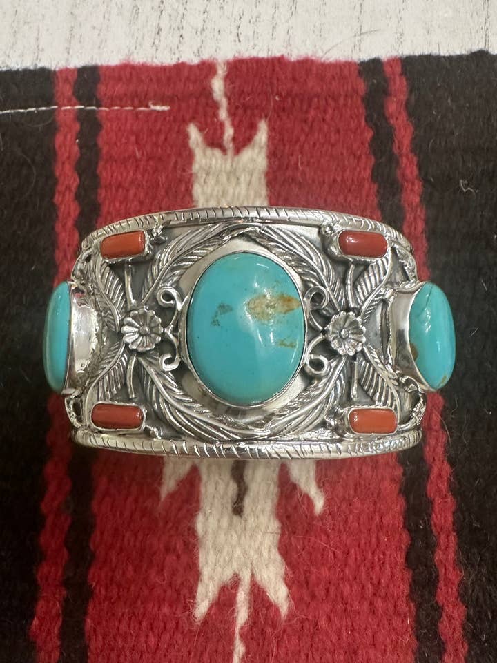 Håndlavet armbånd i sterlingsølv, turkis og koral, signeret Nizhoni for engroshandel hos Nizhonitradersllc