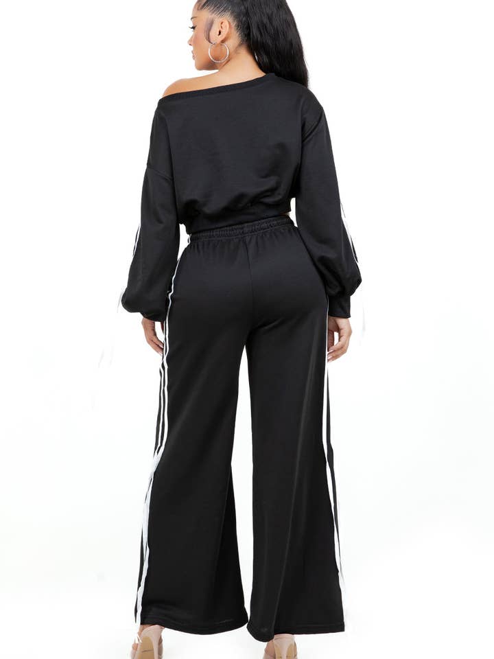 Black WOMEN FASHION SWEATSHIRT AND PANTS SET for wholesale on Faire4