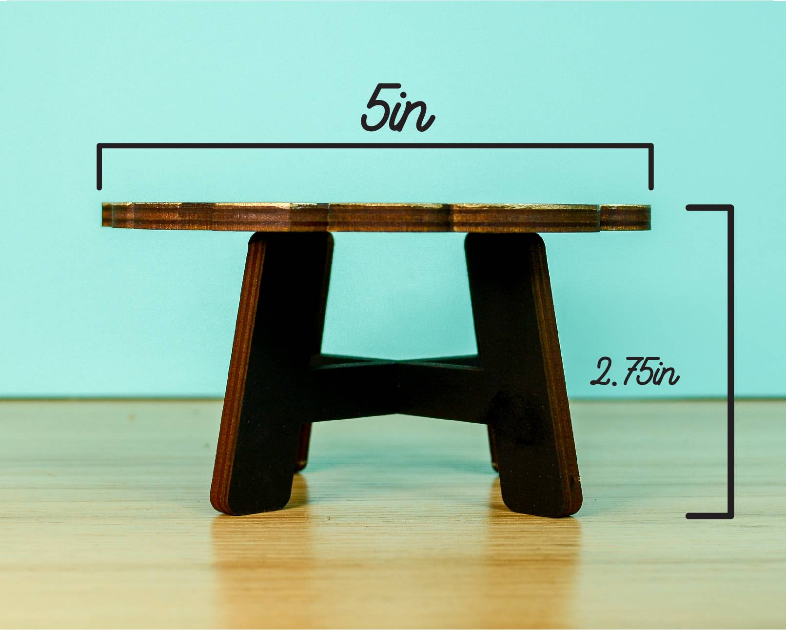 Button and Fern – Engroshandel Stativ til plantekrukke – Monstera Blad Planteholder - 5" Grøn Træ Planteholder1