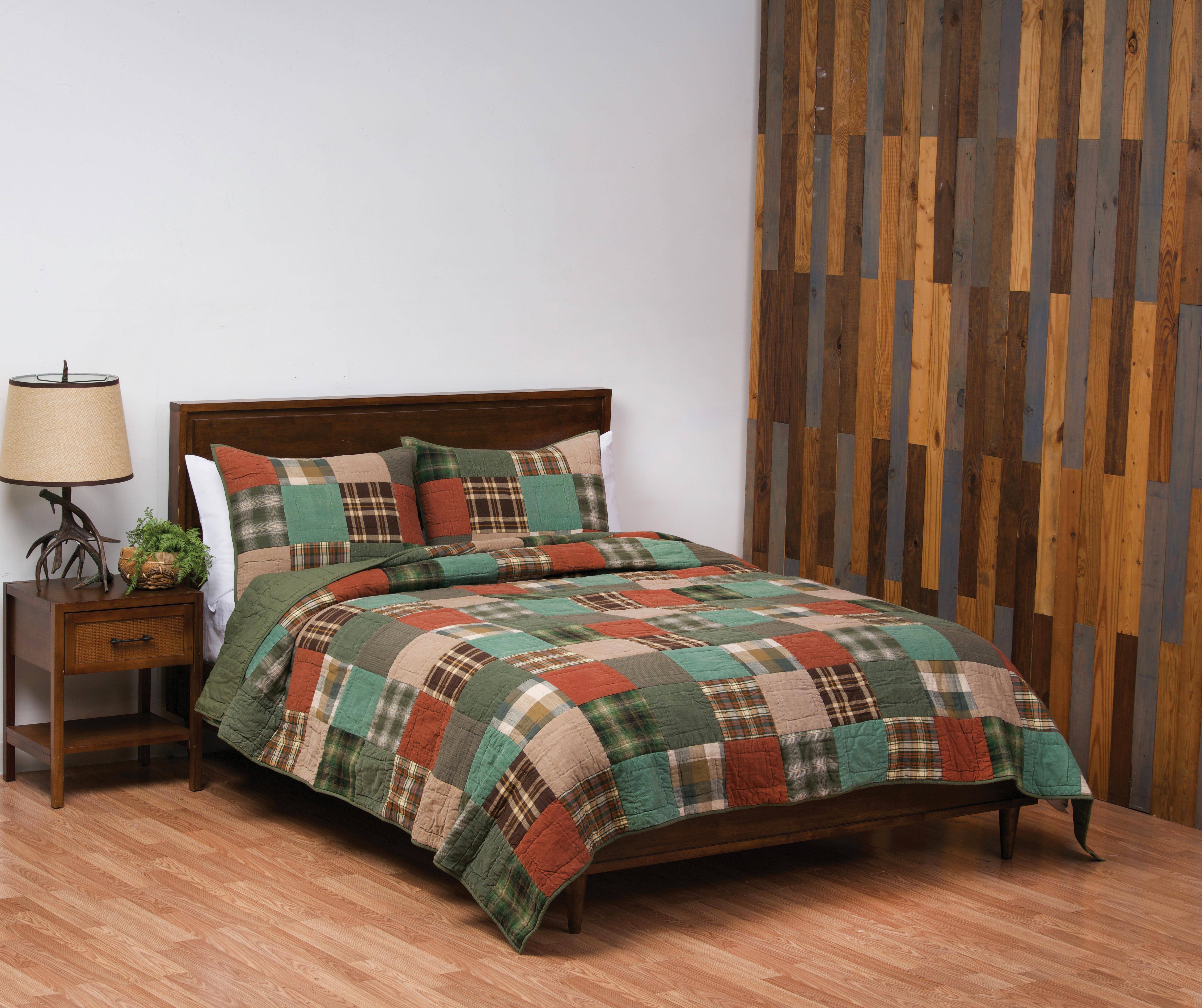 C&F Home - Wholesale Bedding Set - Aspen Patchwork Cabin Quilt Set1