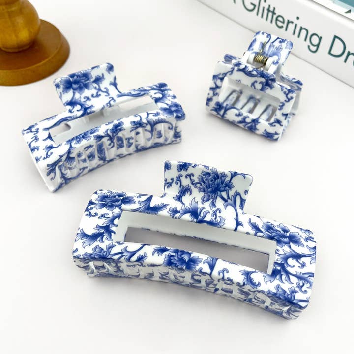 SoapElenGlen - Wholesale Hair Clip - Women's - Blue and White Porcelain Textured Claw Clip9