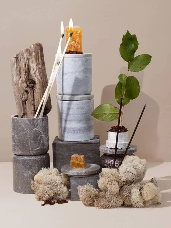 Mahognyglöd & bivax™ doftolja för wholesale av makesy