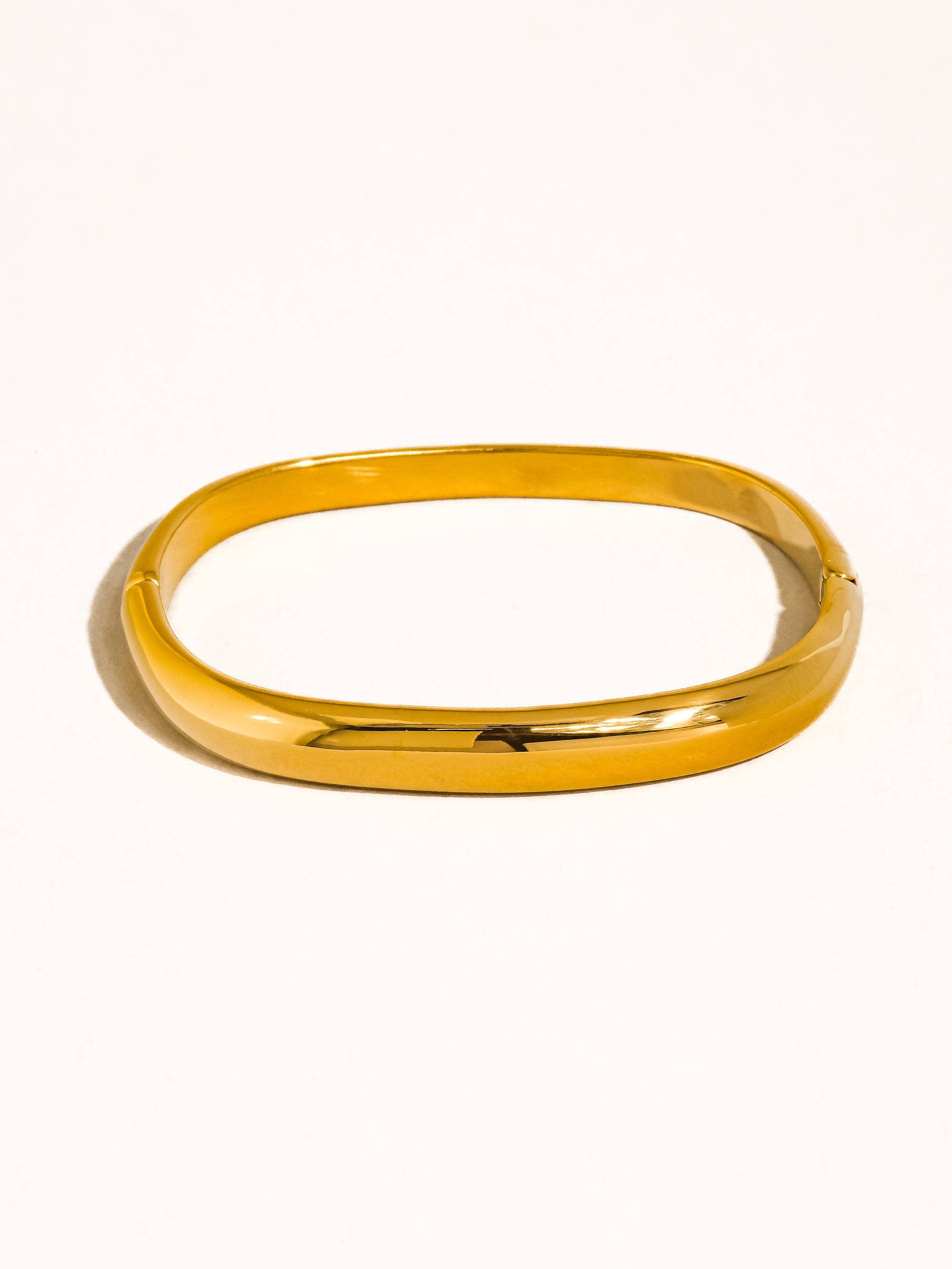 Flânerie by MAIQ - Wholesale Bangle Bracelet - Renzi 18K Gold Non-Tarnish Classic Bangle0