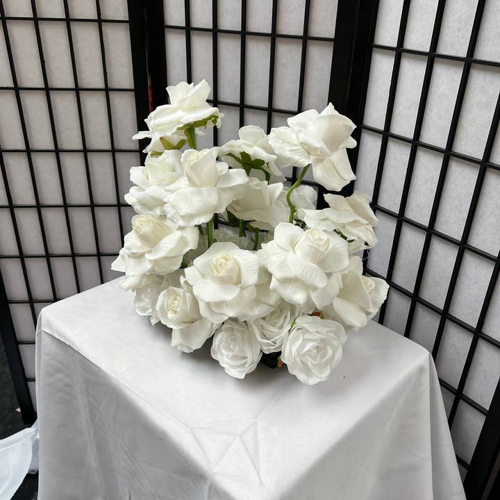 IVY CRUZ - Wholesale Artificial Flowers - Rose Glam Centrepiece, Short Table Centrepiece, Low Wedding