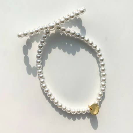 The Sis Kiss - Wholesale Beaded Bracelet - On Knox Bow Bracelet in Pearl
