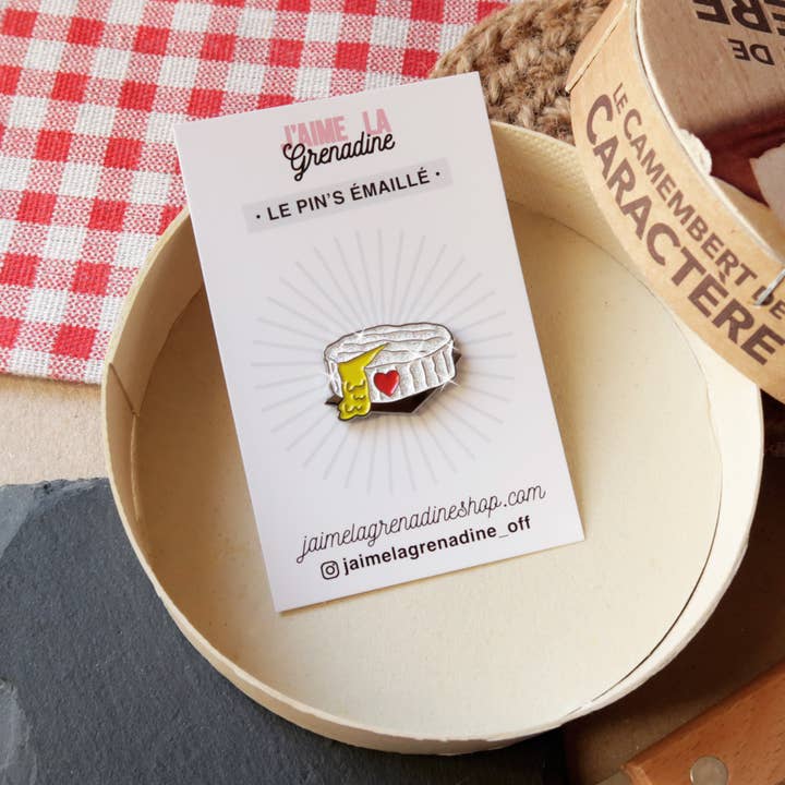 Pin's "Camembert" - fromage normandie apéro tartine et autres tendances Résultats pour camembert artisanal en vente B2B. Retours gratuits et paiement à 60 jours sur Faire sur Faire.
