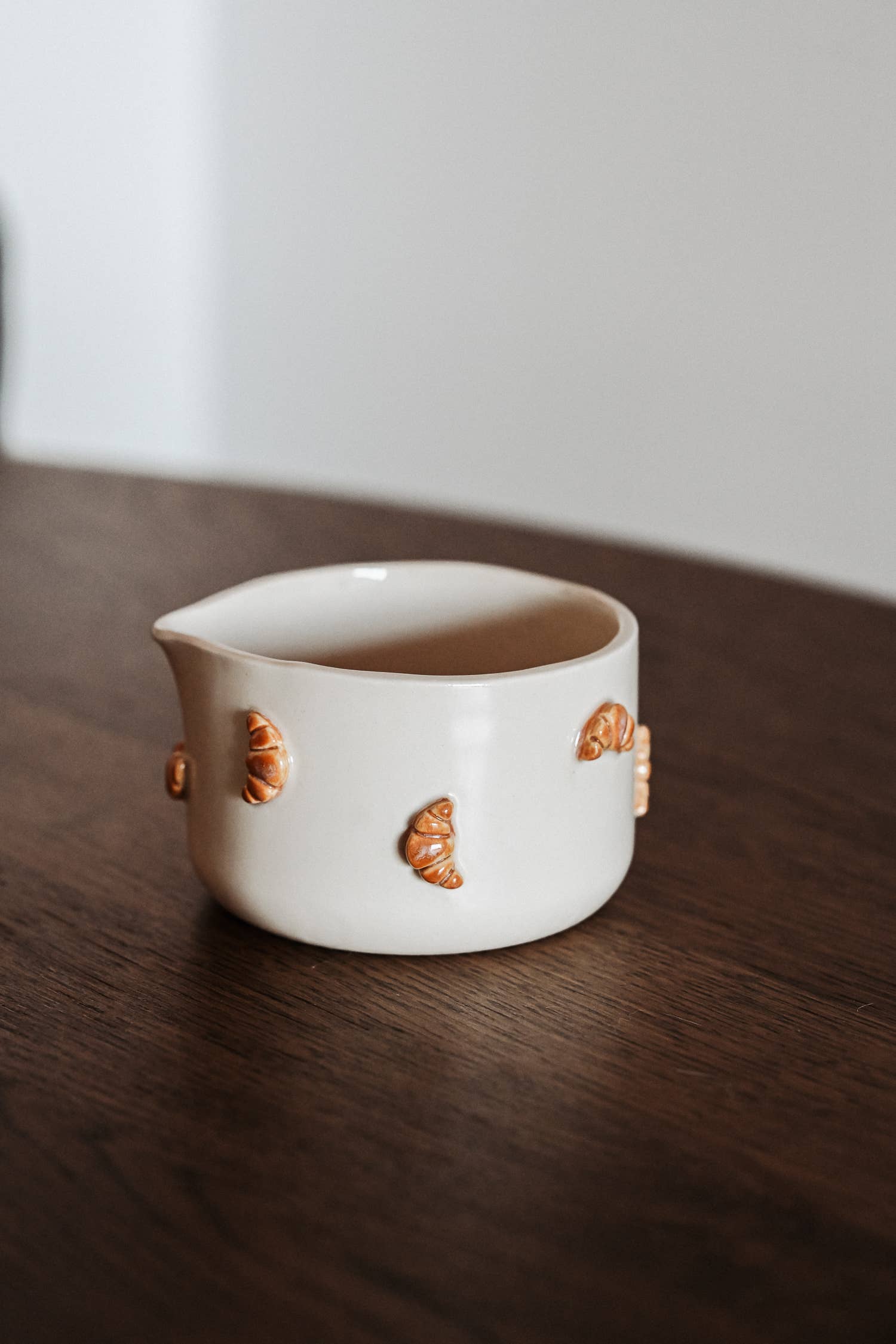 Studio ÜM - Wholesale Bowl - Matcha Bowl Croissant3