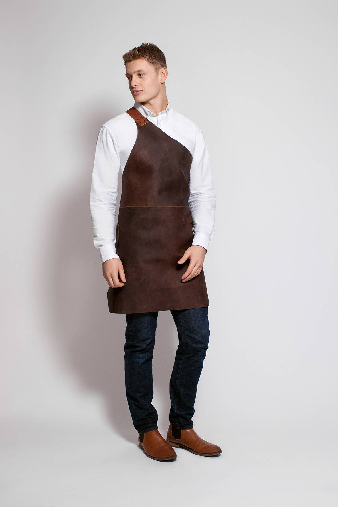Stalwart Crafts - Wholesale Apron - Leather One-Strap Traditional Butcher's Apron9