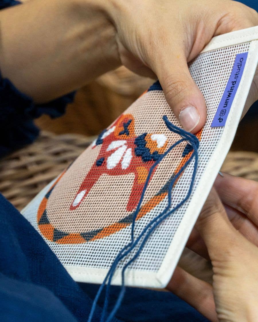 Unwind Studio - Wholesale DIY Craft Kit - Dala Horse Red Needlepoint Ornament Kit4