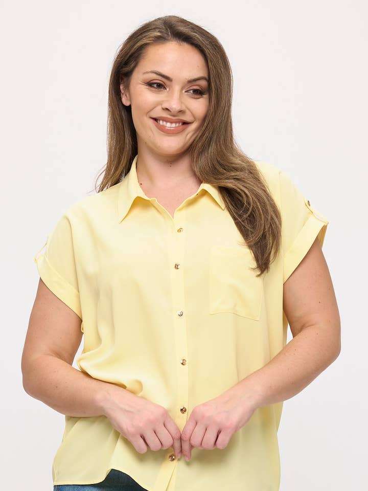 Blouse à Manches Courtes Grande Taille pour la vente par DNA Couture