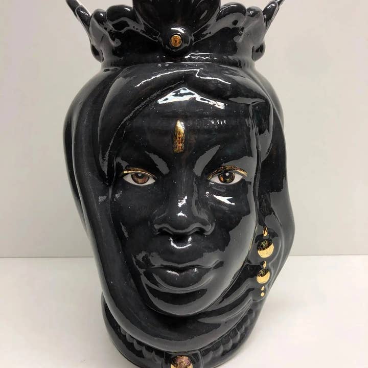 DD Ceramiche Siciliane - Vente Vases - Têtes de maure afro Caltagirone Céramique cm H.25 L.17 Détails en or artisanal noir1