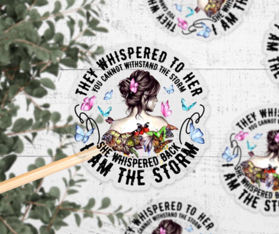 Expression Design Co – wholesale Klistermärke – Jag är stormen klar vinylklistermärke