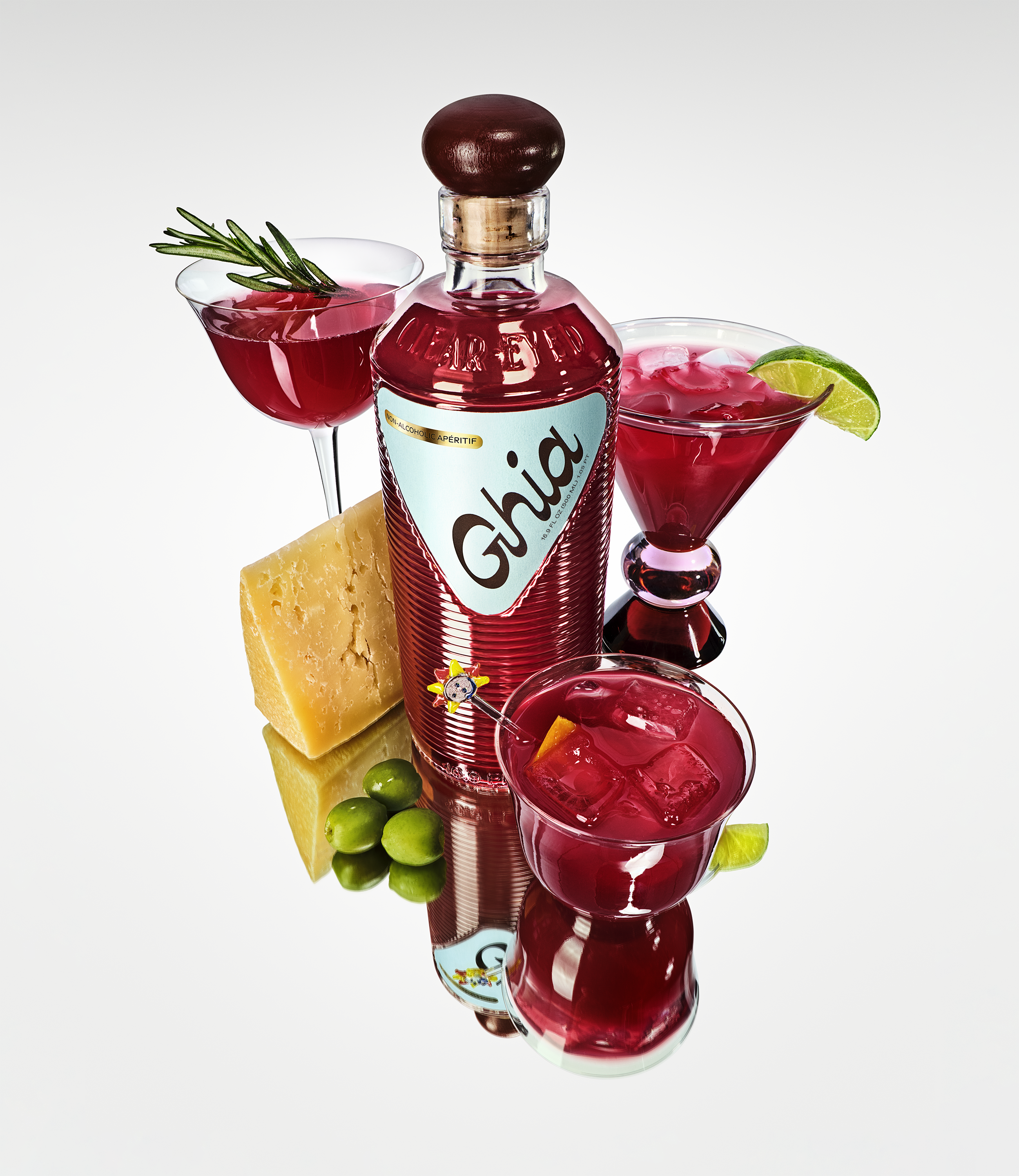 Ghia - Vente Apéritifs sans alcool/mocktails - Apéritif Ghia - Caisse de 12 (24,84 $/bouteille)2