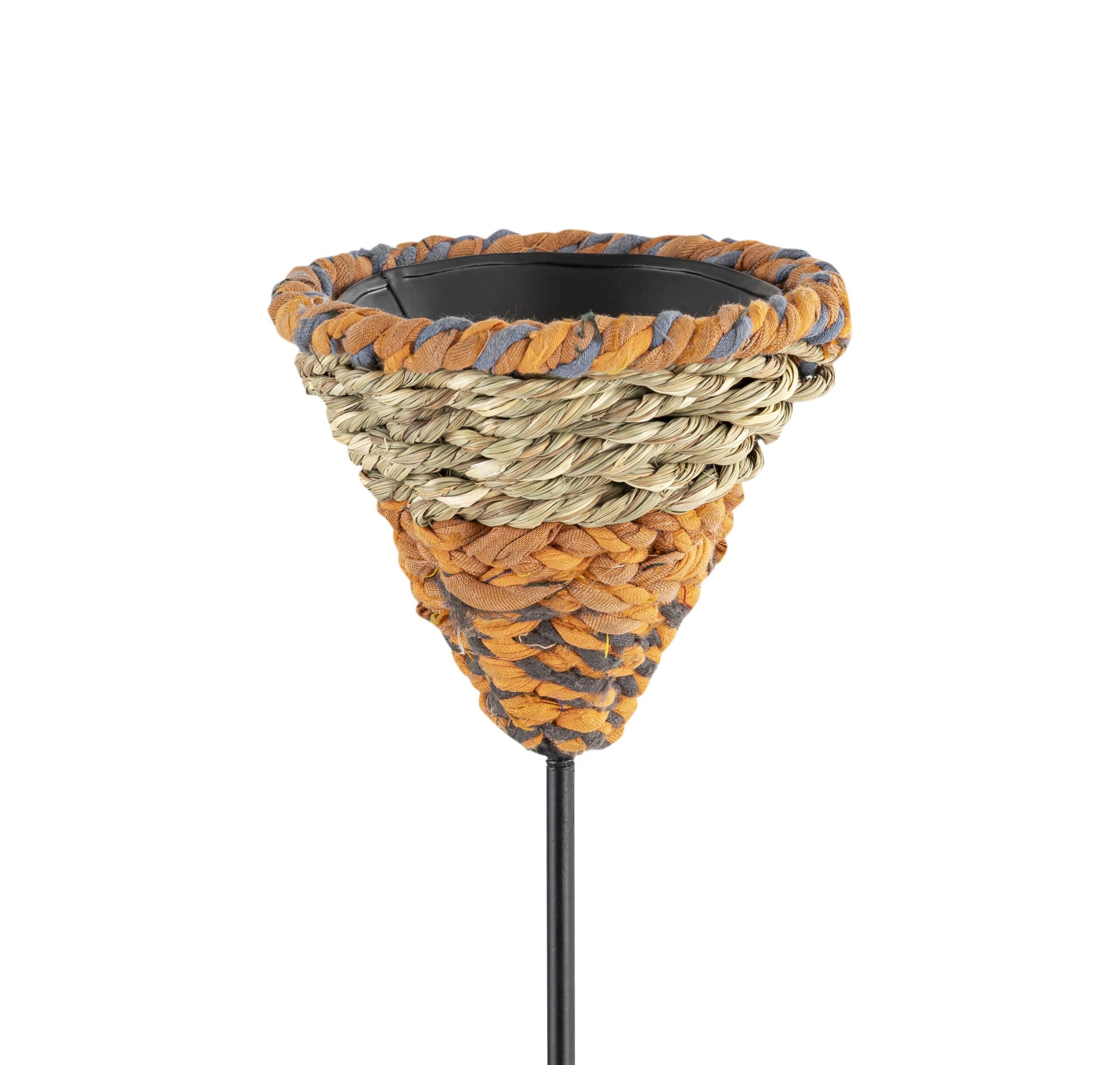 Jardinopia UK – wholesale Bird feeder – Munja And Reclaimed Sari Fabric Iron Stake Bird Feeder2