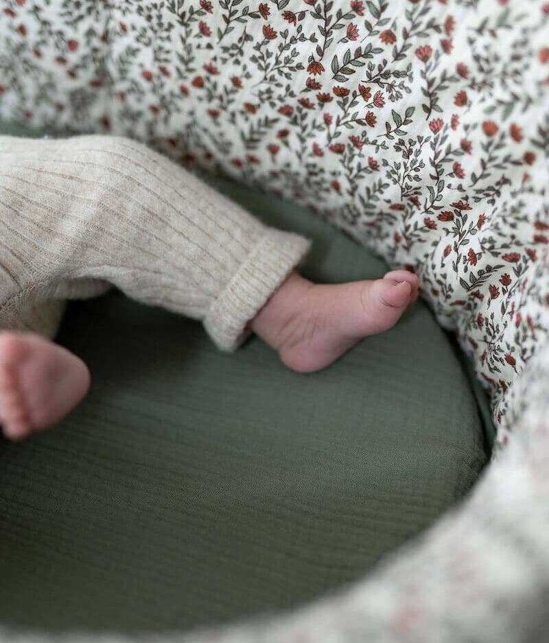 Manufacture des bébés français - Wholesale Bassinet - Baby - Madeleine floral green bassinet3