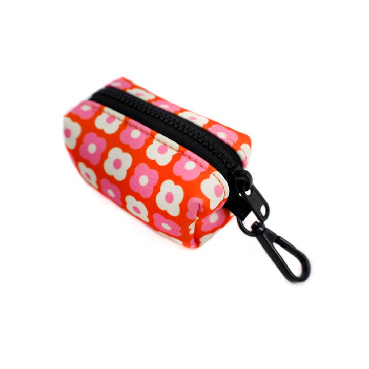 Pablo & Co. Boutique - Wholesale Pet Poop Bag Dispenser - Pink Checkered Daisies - DOG POOP BAG HOLDER1