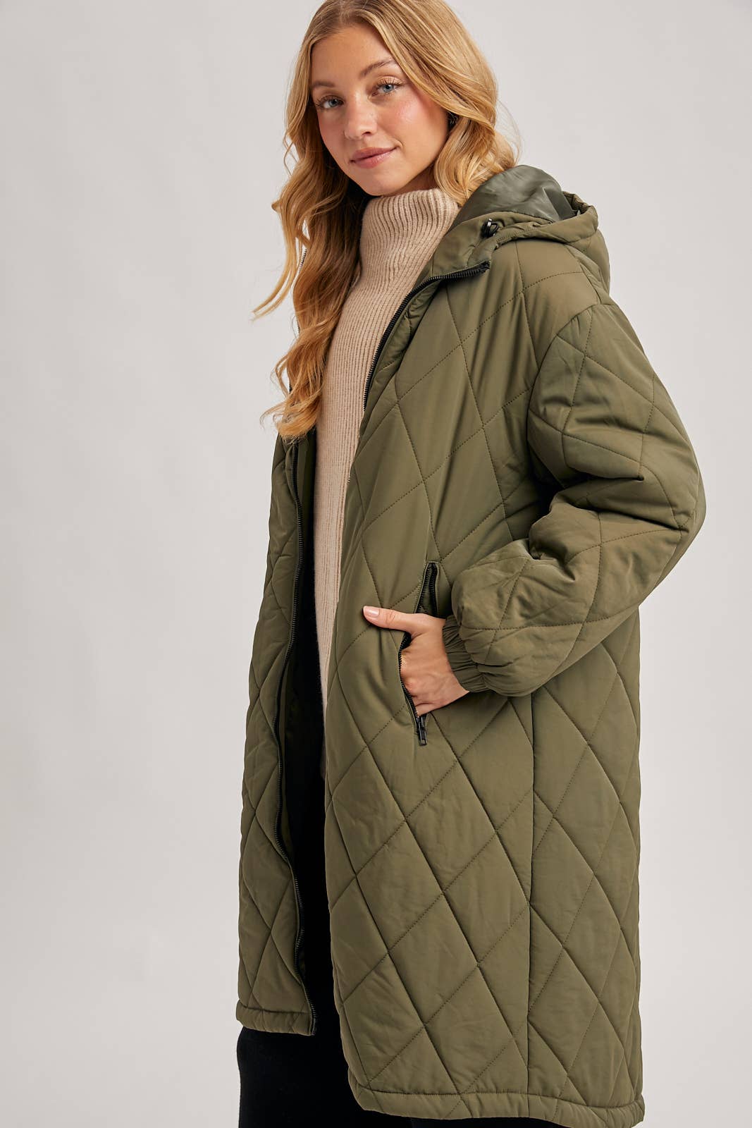 Bluivy – wholesale Puffer jacket – Women’s – LONGLINE QUILTED PUFFER JACKET24