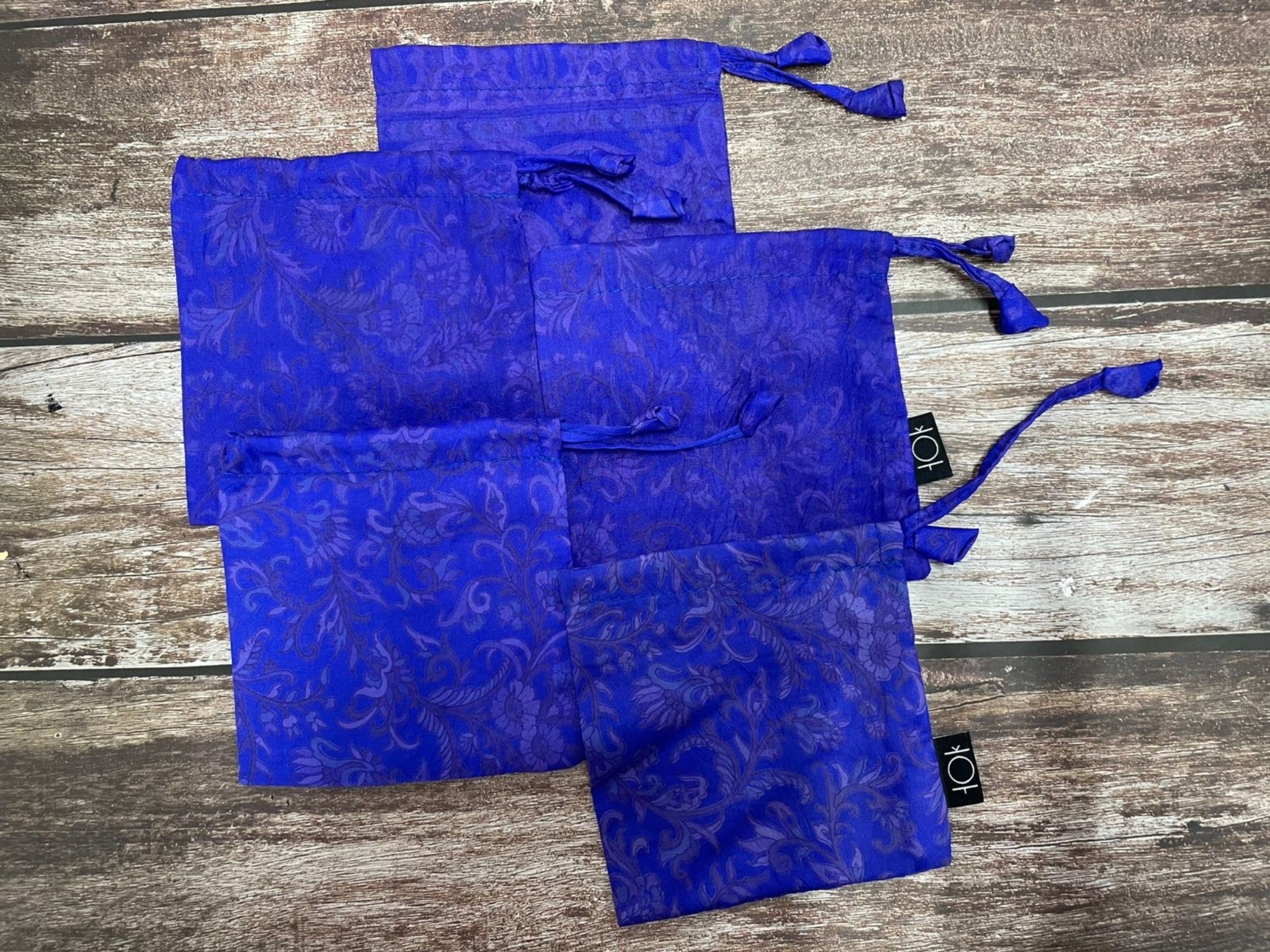 House of Kraft Jewelry & Accessories - Wholesale Gift Bag Set/Pack - Gift Pouches | Upcycled Silk Pouch | Pack Silk Gift Pouch24