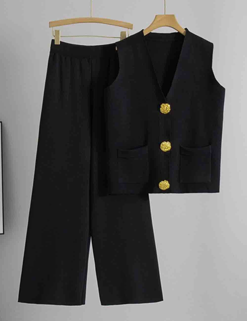 Sweetkama - Vendita all'ingrosso Completo top e pantaloni (NON loungewear) - Donna - Completo 2 pezzi: Gilet e Pantaloni a Maglia con Bottoni e Scollo a V a Tinta Unita da Donna7