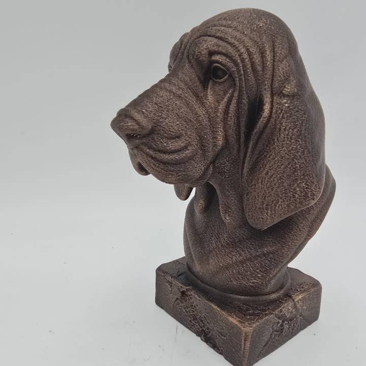 Busto di statua di Bloodhound - decorazione per la casa, regalo per amanti dei cani, per lui o per lei, ornamento dipinto a mano per la vendita all'ingrosso da parte di 3DijkstraFinds