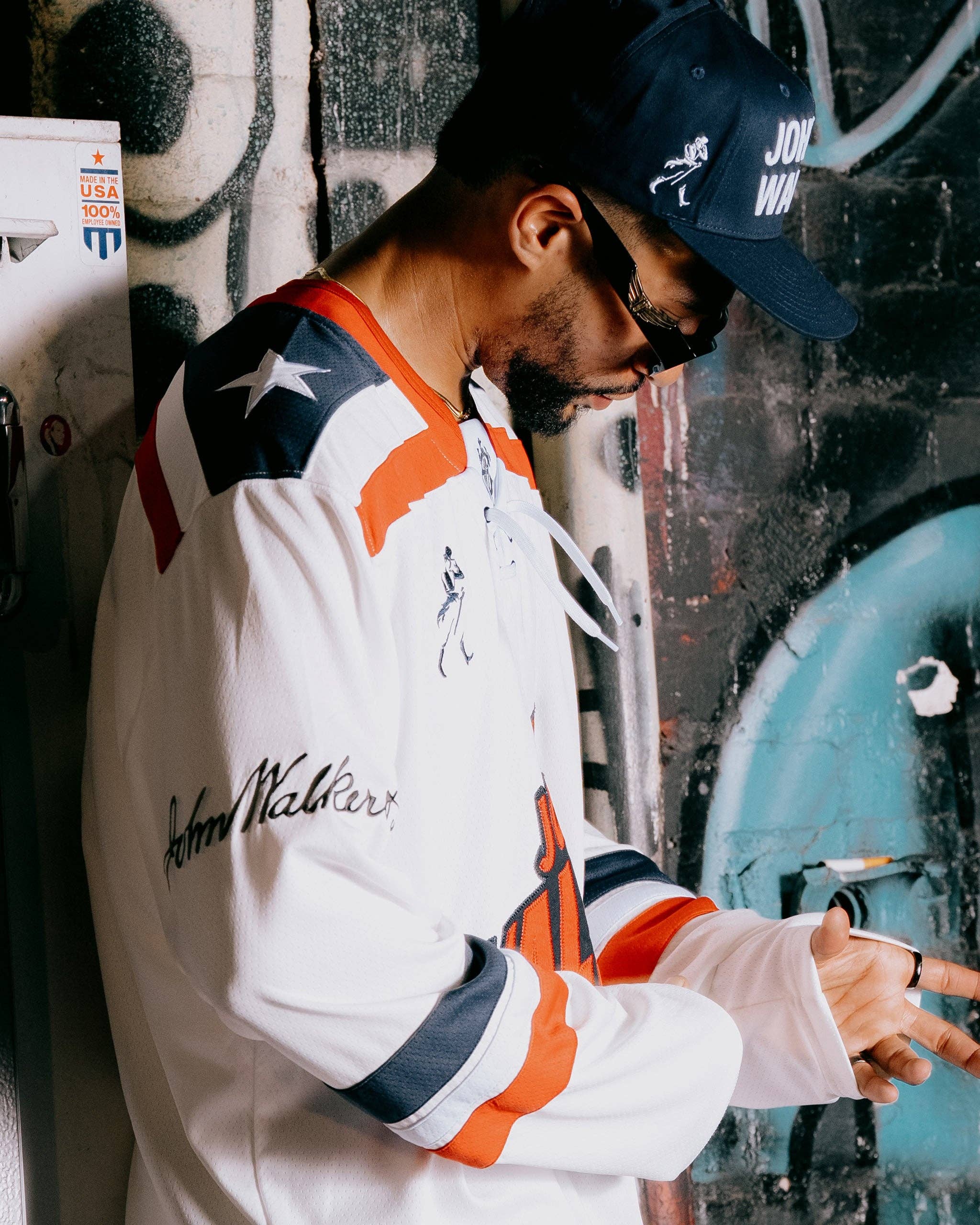 Rojo/Navy Camiseta de Hockey Johnnie Walker Home - Rojo / Azul Marino de venta al por mayor en Faire6