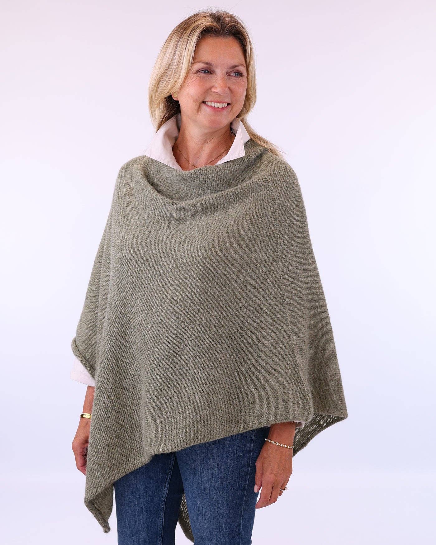 Cadenza Italy Ltd - Wholesale Poncho - Women's - Alpaca Blend Poncho7