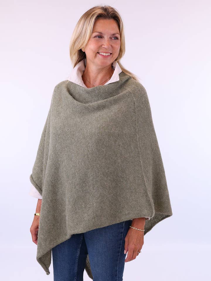 Cadenza Italy Ltd - Wholesale Poncho - Women's - Alpaca Blend Poncho7