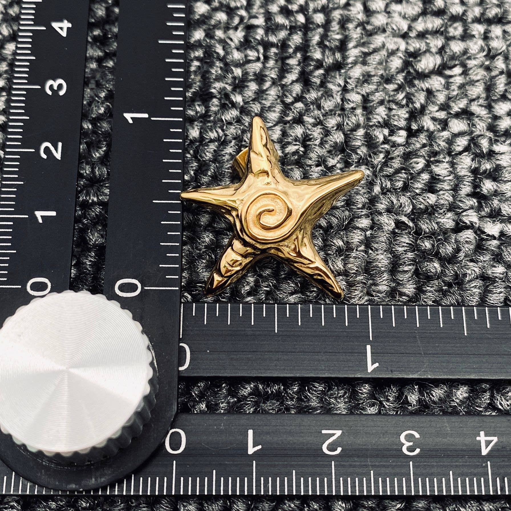 Mio Queena – Brincos de pino por atacado – Brincos Postes Pentagram Vortex 18K banhados a ouro 18K - FGS3