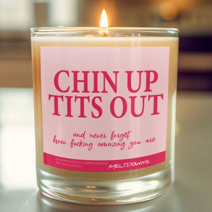 Haka upp hakan, brösten ut, roligt doftljus, positivitetspresent, för wholesale av Cheeky Chops Cards & Wanky Candles