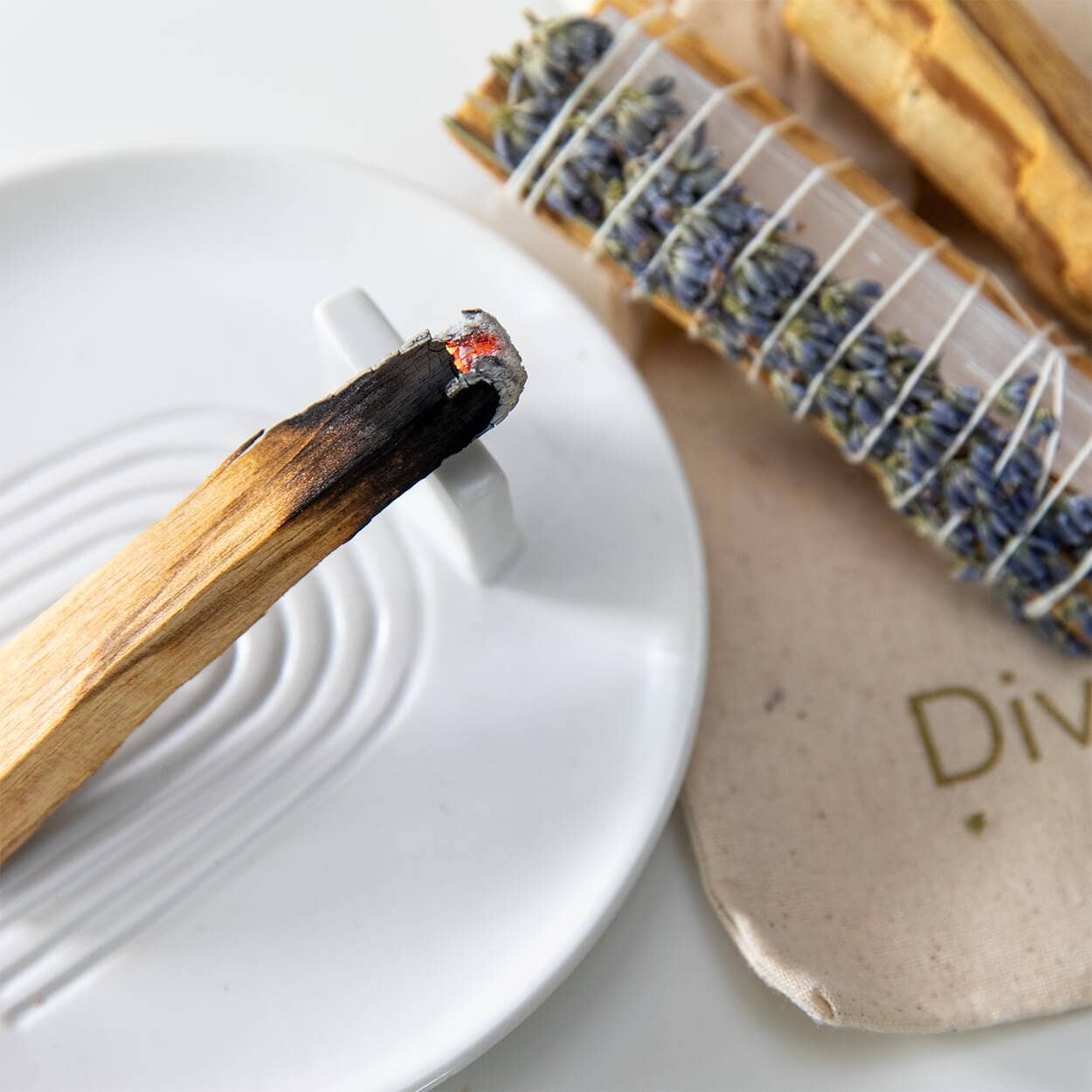 Divasya - Wholesale Incense - Palo Santo Incense | Starter Set for Yoga & Meditation | with & without Incense Bowl4