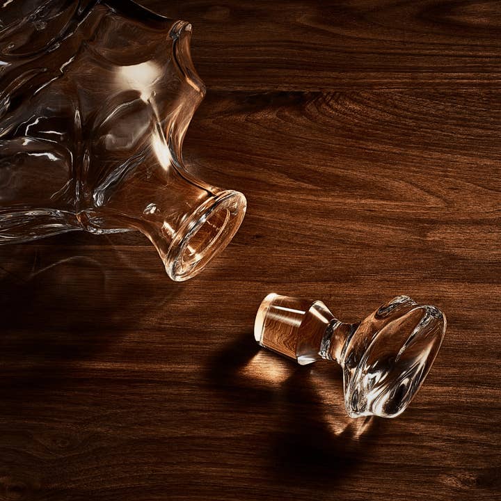 TsukiGlass - Wholesale Decanter - Storm Japanese Crystal Whisky Decanter V211