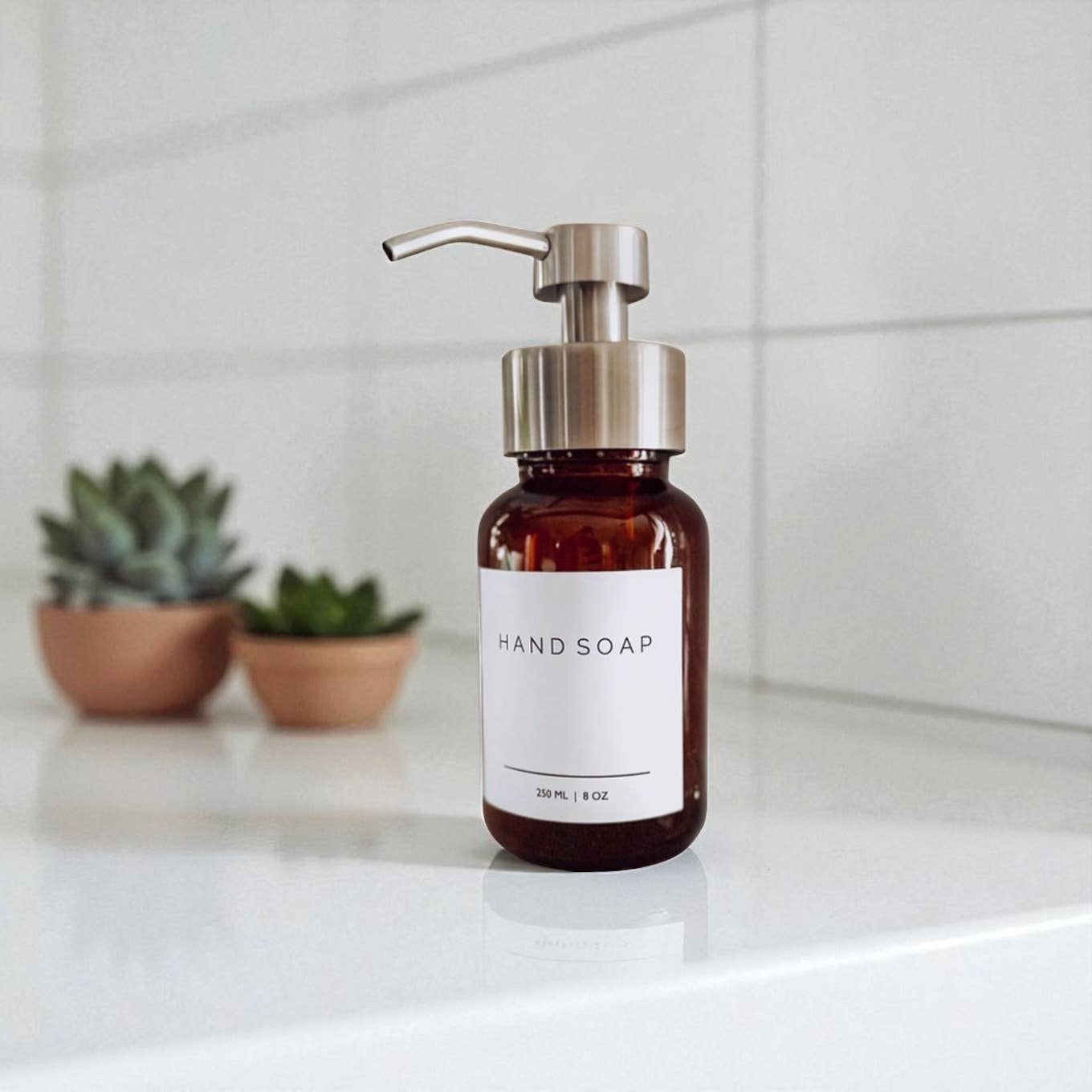 LIL' X & Co. Designs - Wholesale Soap Dispenser - Glass Foaming Soap Dispenser2